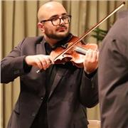 Sono violinista, concertista. Insegnante di violino, quartetto e musica da camera. A disposizione per lezioni